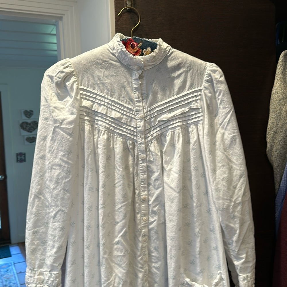 Eileen West Cotton night gown